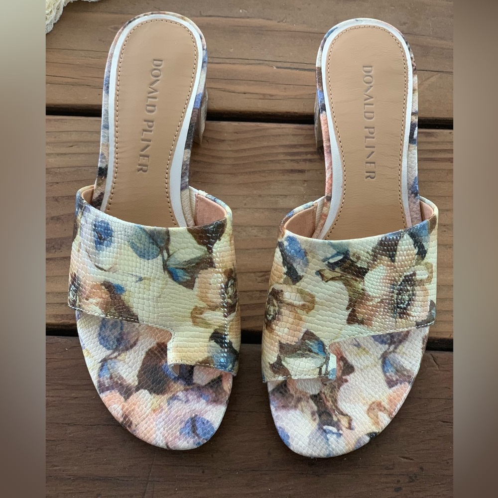 Donald Pliner Leather Comfort Floral Melros Block Heel Sandals 6 1/2 M